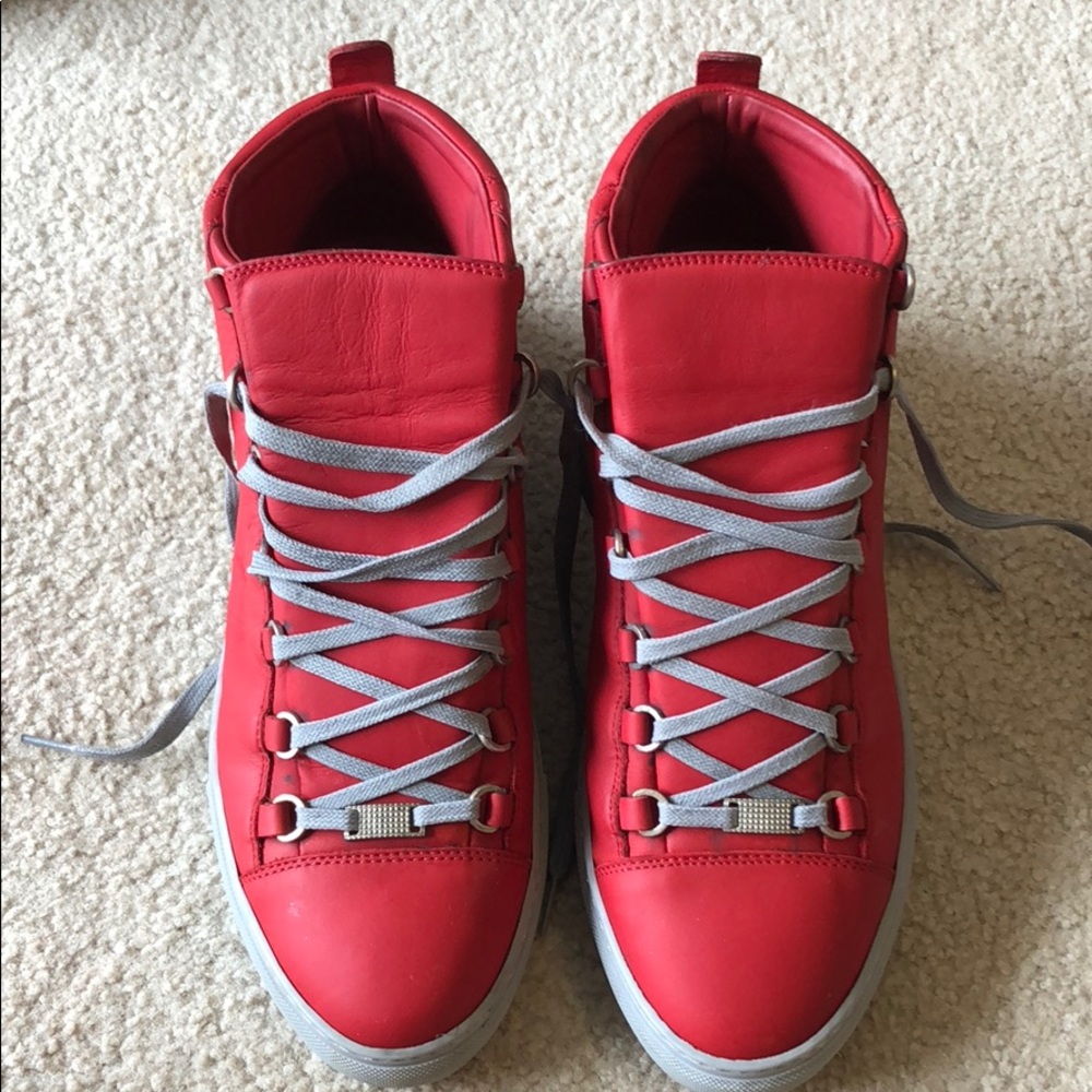 Balenciaga arenas
